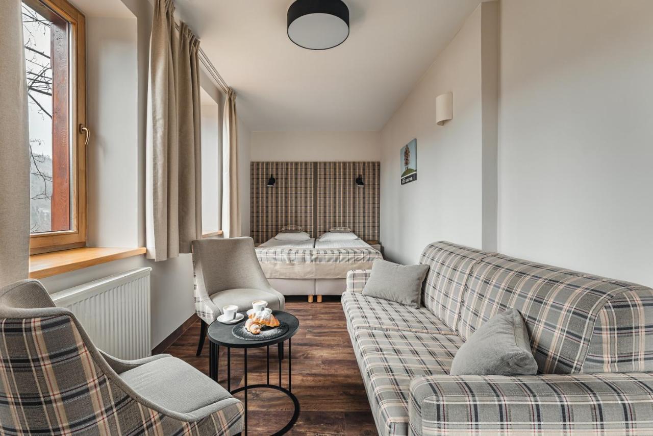 שצ'בניצה Hotel Batory מראה חיצוני תמונה